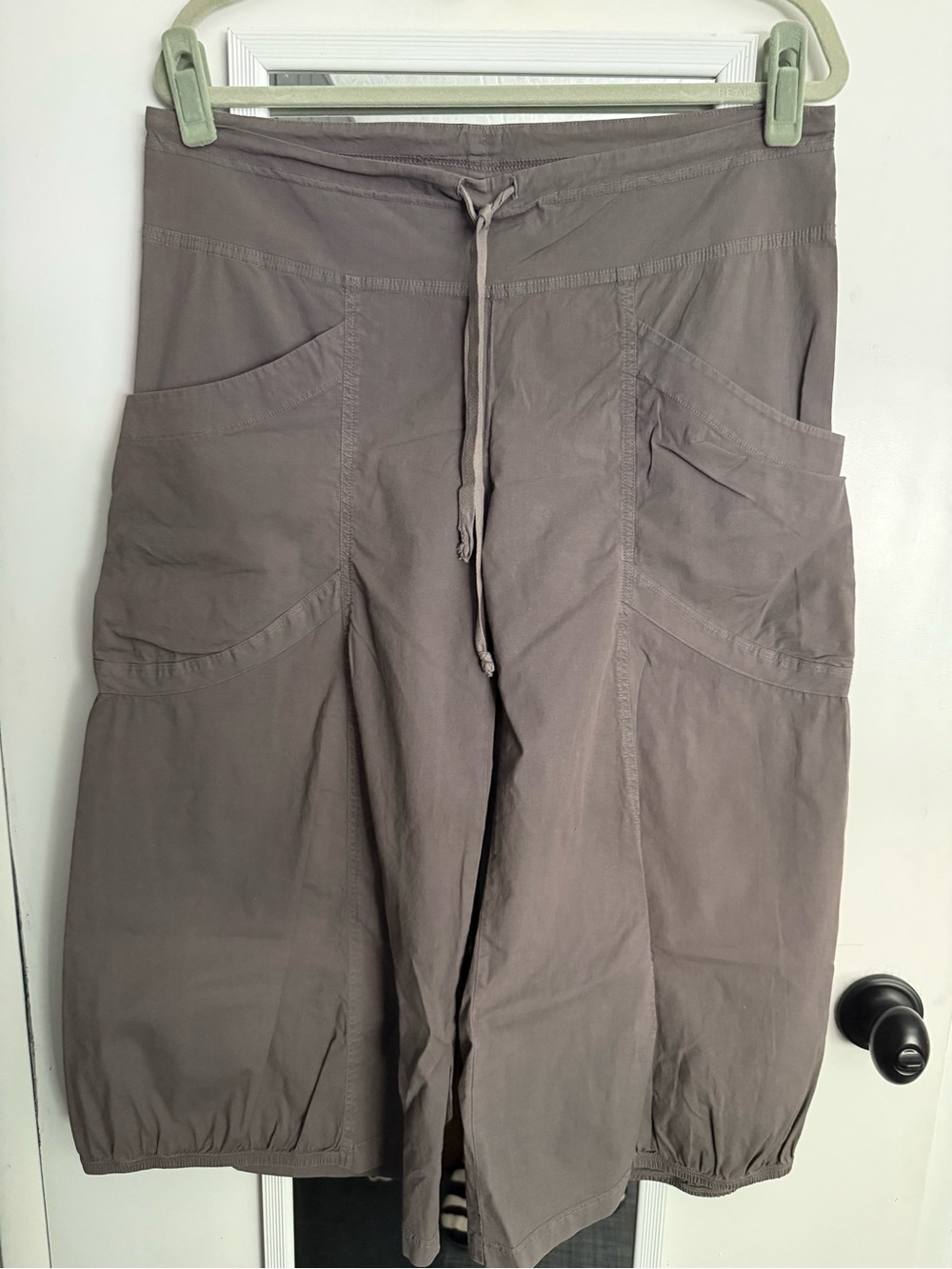 XCVI Dark Gray Cropped Wide-Leg Size M
